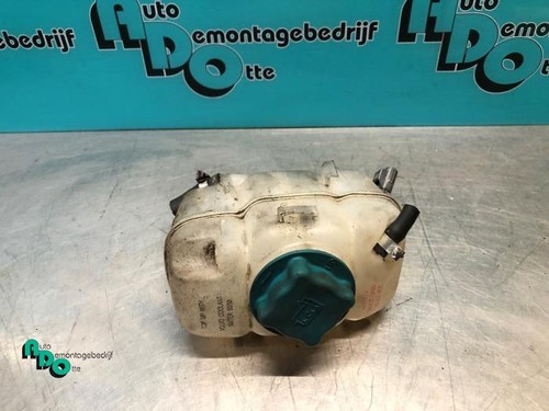 Coolant expansion tank