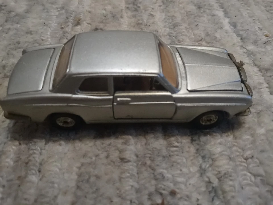 Corgi Toys Whizzwheels Silver Shadow ROLLS ROYCE Made In Great Britian - Image 4 of 4