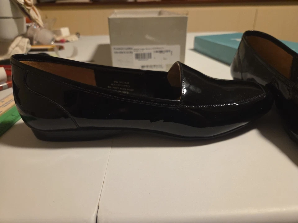 Array Freedom Loafers Black Patent Leather Square Apron Slip On Shoes Size 8N - Image 3 of 4