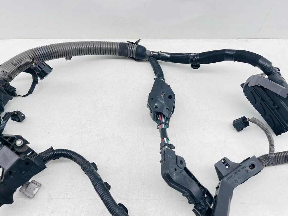 2011-2014 Lexus CT200h Engine Wiring Harness OEM 82821-76020 - Image 4 of 4