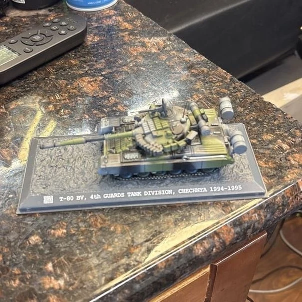 De colección War Master T-80 BV 4ª Guardia División de Tanques Modelo Chechenia 1994-1995 Foto 2 de 4