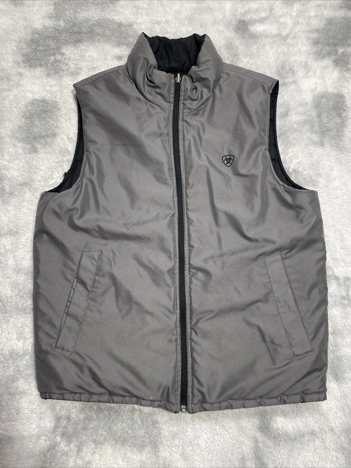 Ariat Meridian Reversible Insulated Puffer Vest Black/Grey Mens Medium