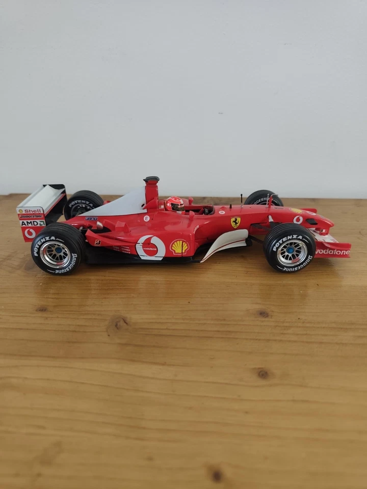 MATTEL HOT WHEELS 54626 FERRARI F2002 SCHUMACHER WORLD CH. 1/18 F1 SCALE MODEL - Immagine 4 di 4