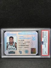 2023 Panini Contenders Giannis Antetokounmpo License To Dominate #9 PSA 9 MINT
