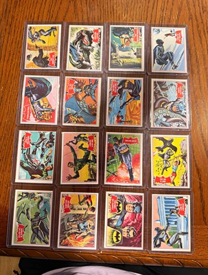 1966 Batman Series A “Red Bat” Lot. Missing 10 & 27. Extra card 29. - Photo 1/4