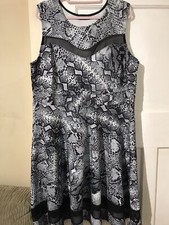 Yours Dress Black & White Animal Snake Print Sleeveless Sheer Panel Size UK 24