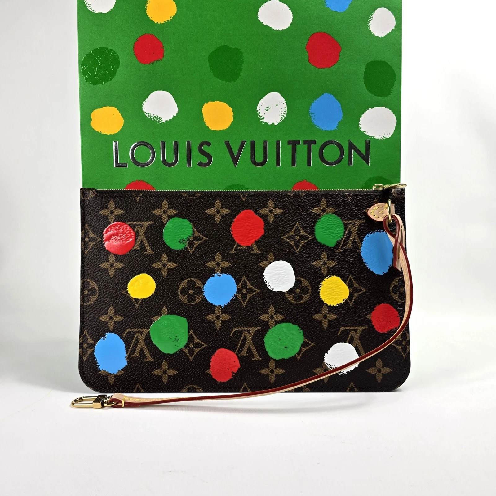 Pochette pochette pochette neuve LOUIS VUITTON x Yayoi Kusama monogramme points jamais pleine