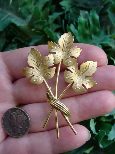 Vintage CR 12K GF gold filled LEAF PIN leaves brooch