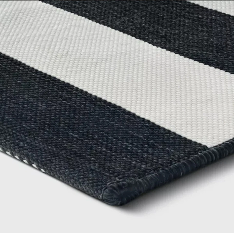 24'x36' Indoor/Outdoor Reversible Scatter Rug Black/White - Threshold - Image 2 of 4