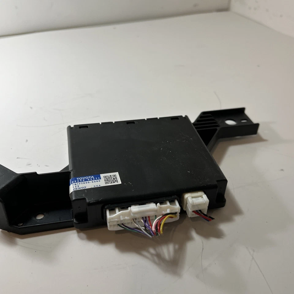 Toyota Camry 2017 módulo amplificador de aire acondicionado control de clima 88650-06671 OEM Foto 3 de 4