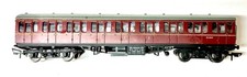 Bachmann 34-700C MK1 Suburban Com. Coach M41014 with Passengers BR Lined Maroon