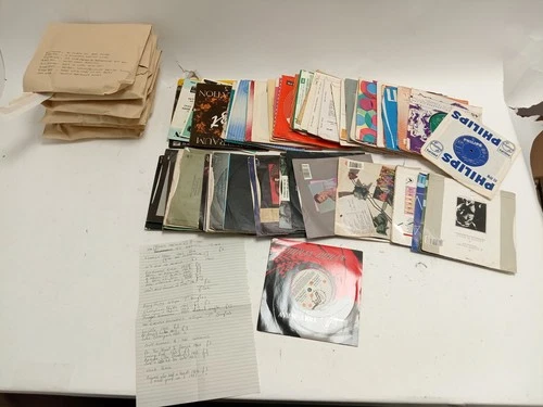 Vintage 7-inch Vinyl Record Singles Bundle - Elvis, Cliff Richard, More