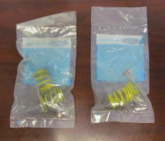 Kits de reparación de zapatas de freno de tambor Ford Escort y Mercury Lynx 1981-85 NOS Foto 2 de 3