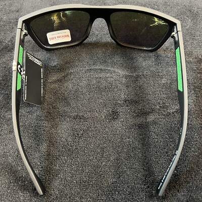 NWT! True Religion Black Frqme Sunglasses Womens True Religion Sunglasses TR57230 Black/Gray Oversized  main image 4