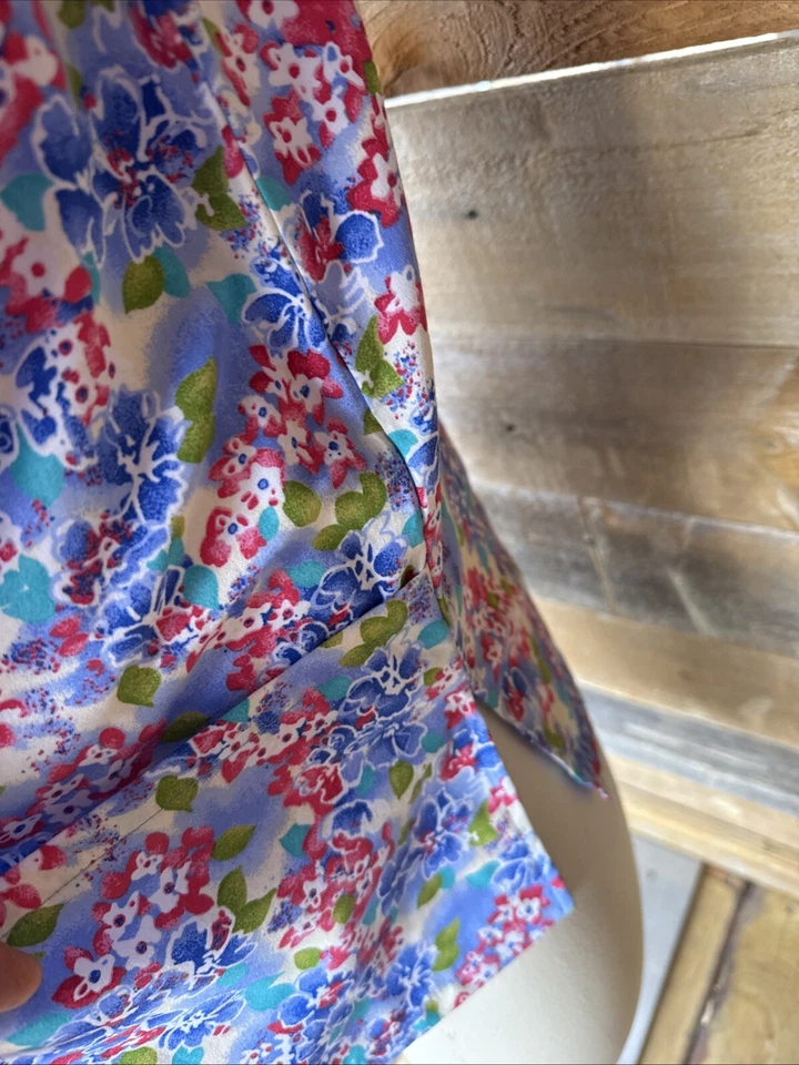 scrub top 2xl simply basic flower pattern - Image 3 of 4