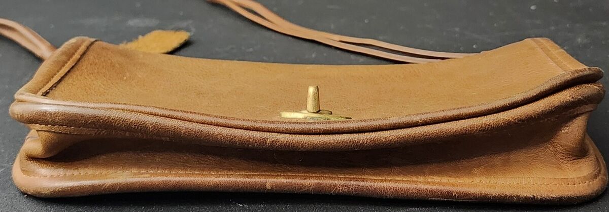 Vintage 1978 Coach Convertible Clutch Leather Zippered Bag Vintage 1978 Coach Convertible Clutch Leather Zippered Bag