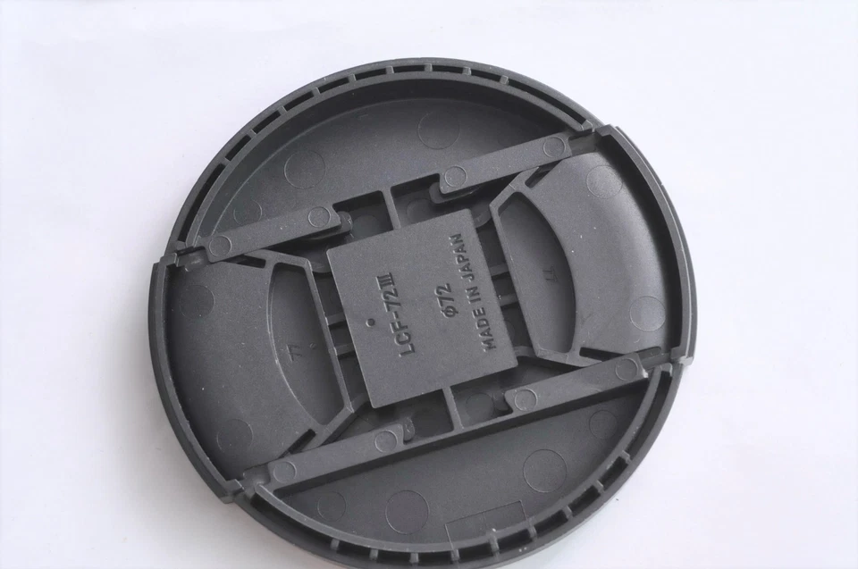Sigma LCF-72 III 72mm Front Lens Cap - Image 2 of 2