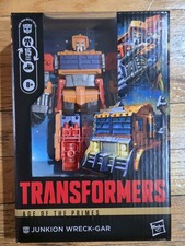 Transformers Age Of The Primes Voyager Class Junkion Animated Wreck-Gar