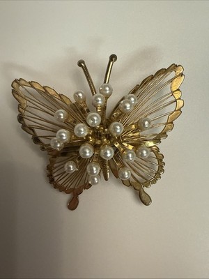 Vintage Monet Butterfly Pin Brooch 2''x1.7'' Faux Pearl Gold Tone Openwork Classic