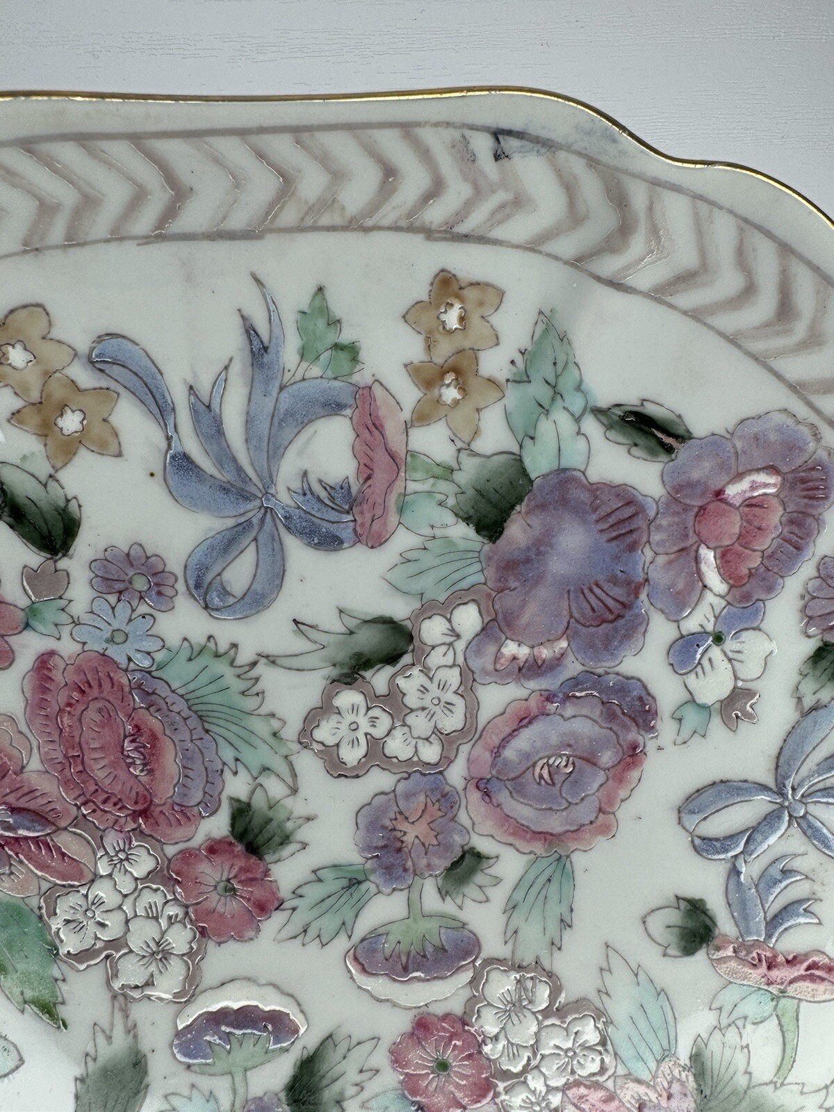 White Enameled Chinoiserie Plate 8.5" Asian Traditional Plate Wall Centerpiece