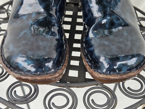 b.o.c. Born Concept Blue Swirl Patent Leather Clogs Women's 7.5 Nurse CNA Comfy - Picture 5 of 9
