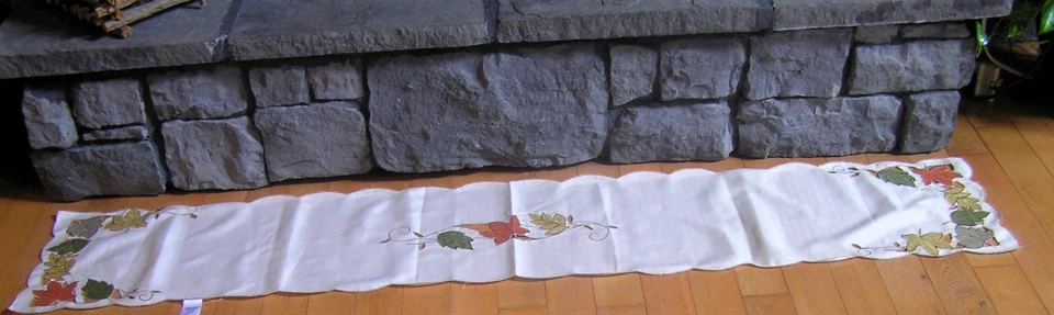 JCP HOME Fall Leaf TABLE RUNNER / MANTLE SCARF - Image 2 of 4