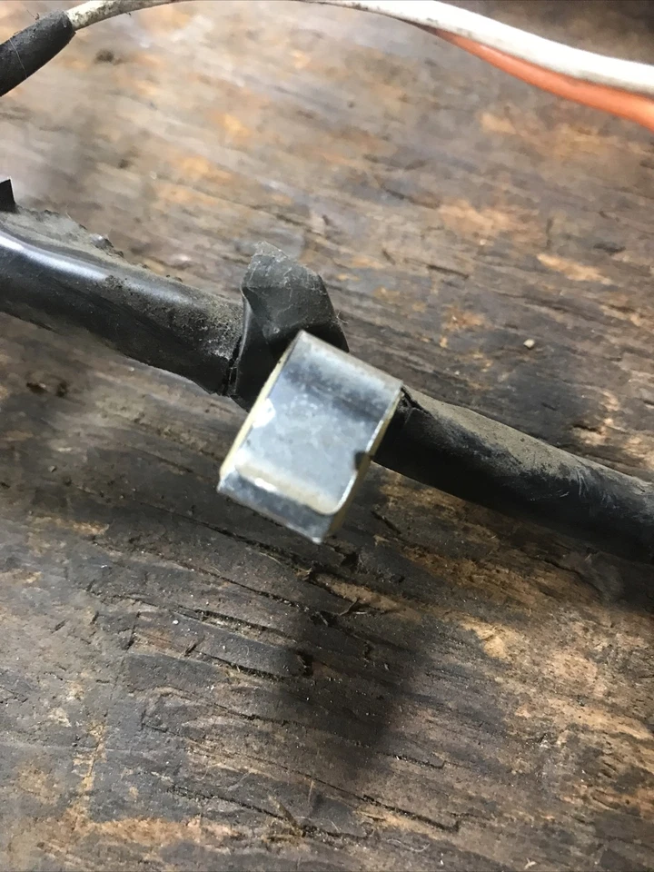 Arnés de cableado de puerta trasera derecha Chevrolet Suburban Silverado 1995-1999 Foto 3 de 4