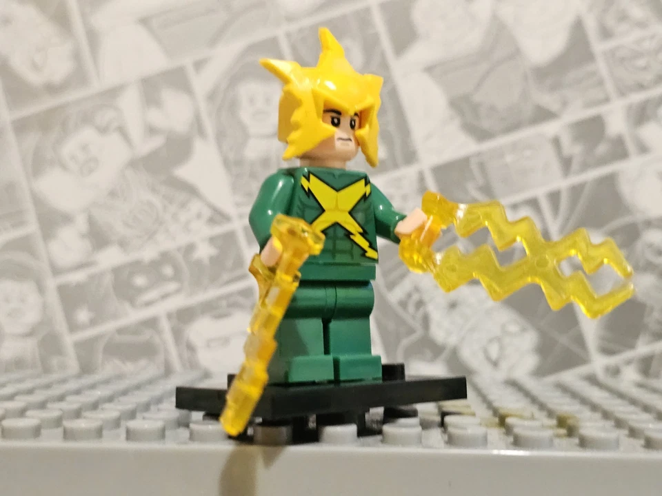 LEGO Marvel Superheroes Spiderman Electro Minifigure - Image 3 of 4