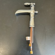 Delta - Single-Hole Bathroom Faucet 1L - 554LF