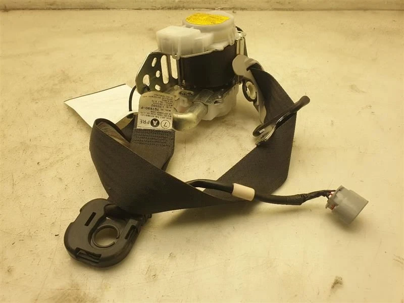 2009 LEXUS IS250 ОСНОВАНИЕ СО СТОРОНЫ ВОДИТЕЛЯ ПЕРЕДНИЙ РЕМЕНЬ БЕЗОПАСНОСТИ В СБОРЕ - Изображение 4 из 4