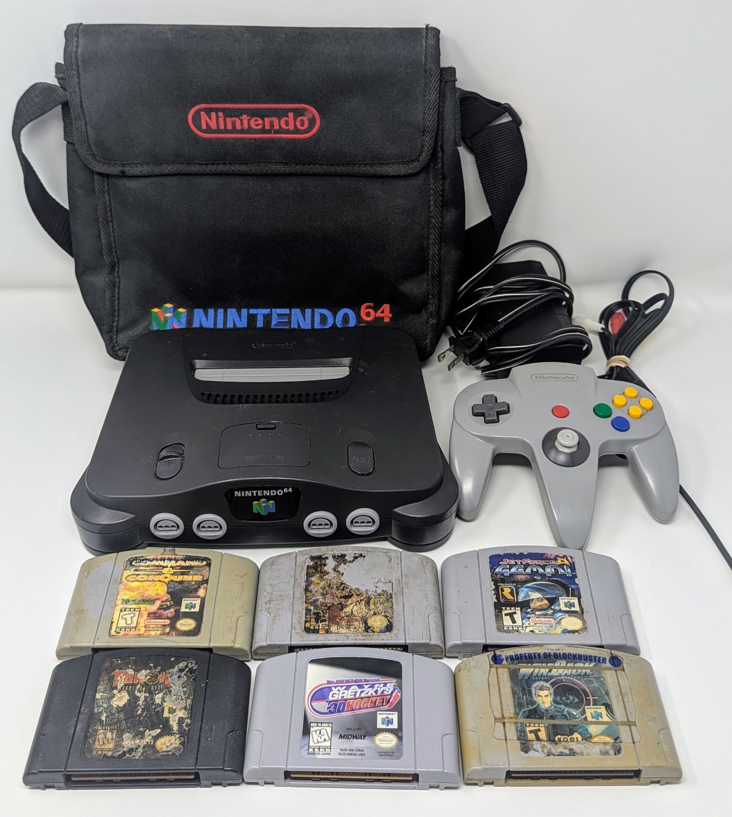 Nintendo 64 N64 Console Bundle w Games Carry Bag Mario