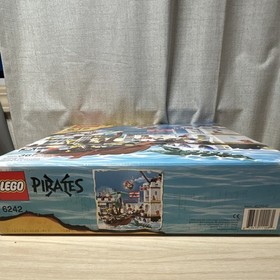 LEGO Pirates Soldiers' Fort 6242 367pcs Soldier Crocodile Captain Brickbeard