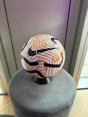Nike Flight Aerowsculpt Official Premier League 2 Match Ball - UVP 130£