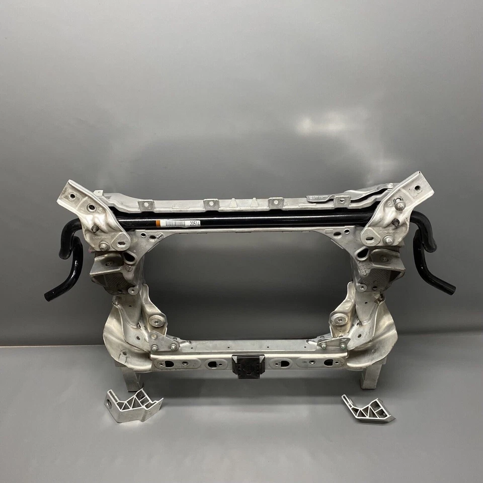 MERCEDES BENZ GLC300 CROSSMEMBER FRONT SUBFRAME C300 2016 2017 2018 2019 OEM - Image 4 of 4