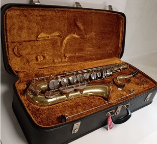 Amati Classic Super Tenor Saxophone 15865 with Case Czechoslovakia Vintage