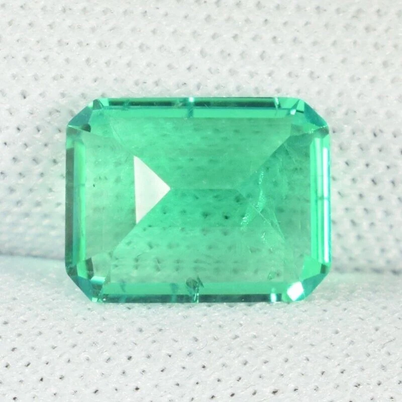 2.13 ct Extremely FINE LAB CREATED BIRON COLOMBIAN EMERALD HUGE Octagon C Vdo - Image 2 of 3