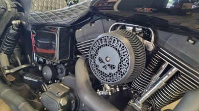 Stufe 1 Luftfilterabdeckung für Harley Davidson 5 1/2 Zoll Rundfilter mit Schraube