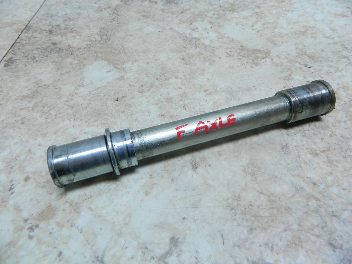 01 Kawasaki ZX9 ZX 9 900 ZX900 E Ninja front axle shaft bolt