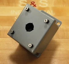 Saginaw Control SCE-1PBI, Type 12,4 Industrial 22.5mm Pushbutton Enclosure