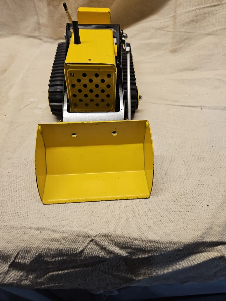 VINTAGE TONKA LOADER#2! MID 60'S  EXCELLENT 100% ORIGINAL CONDITION! COMPLETE! - Image 4 of 4