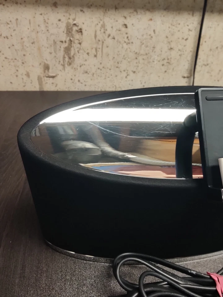 Mini sistema de base de altavoces Bowers & Wilkins Zeppelin - sin control remoto Foto 3 de 4