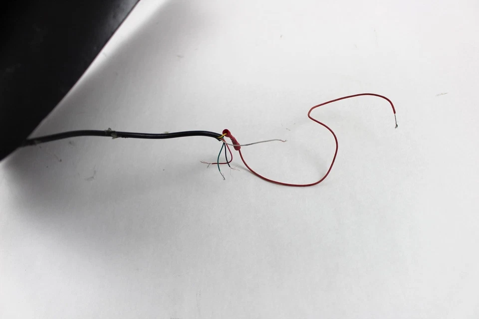 Harley Vrod VRSCR 2006 06 Street Rod luz trasera LED cola de freno Foto 3 de 4