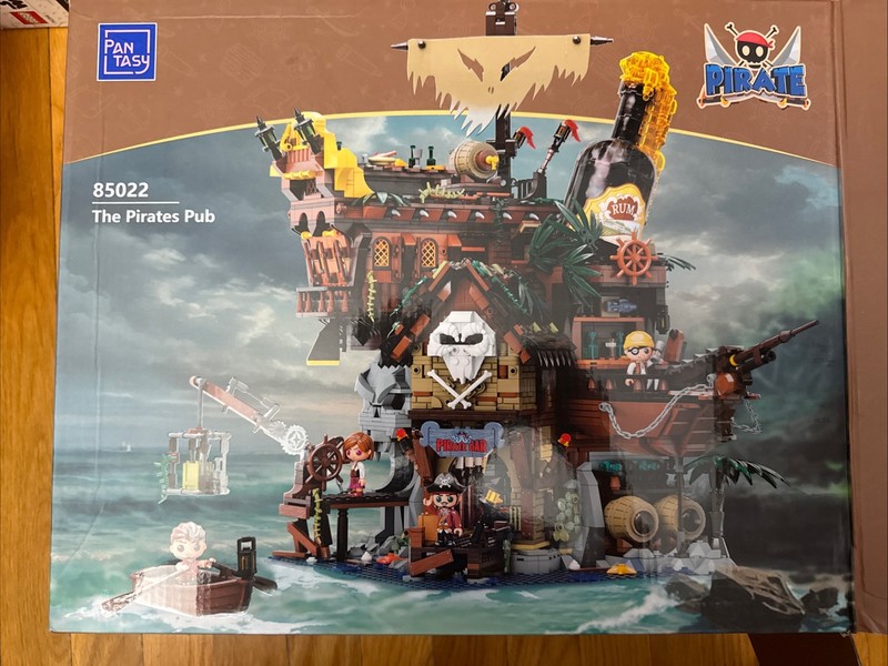 Pantasy The Pirates Pub Buildable Brick Block Set 85022 Used. Complete