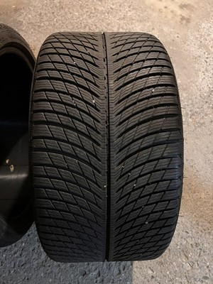 Two Michelin Pilot Alpin 5 Tires 285/30r20