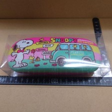 Snoopy Pink Glasses Case Soft Velvet  Tin New Unused