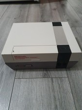 Nintendo Entertainment System Console Only NESE-001 1985 multi region
