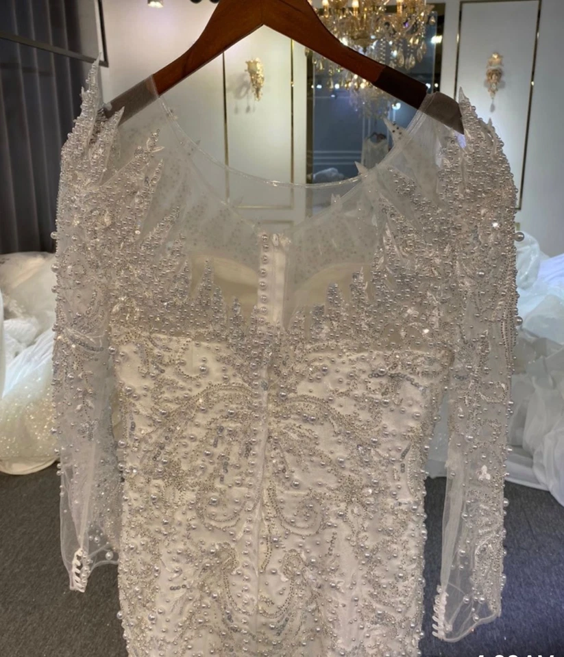 Amanda Novias Beautiful Wedding Gown with chapel train Never Worn - Image 3 of 3