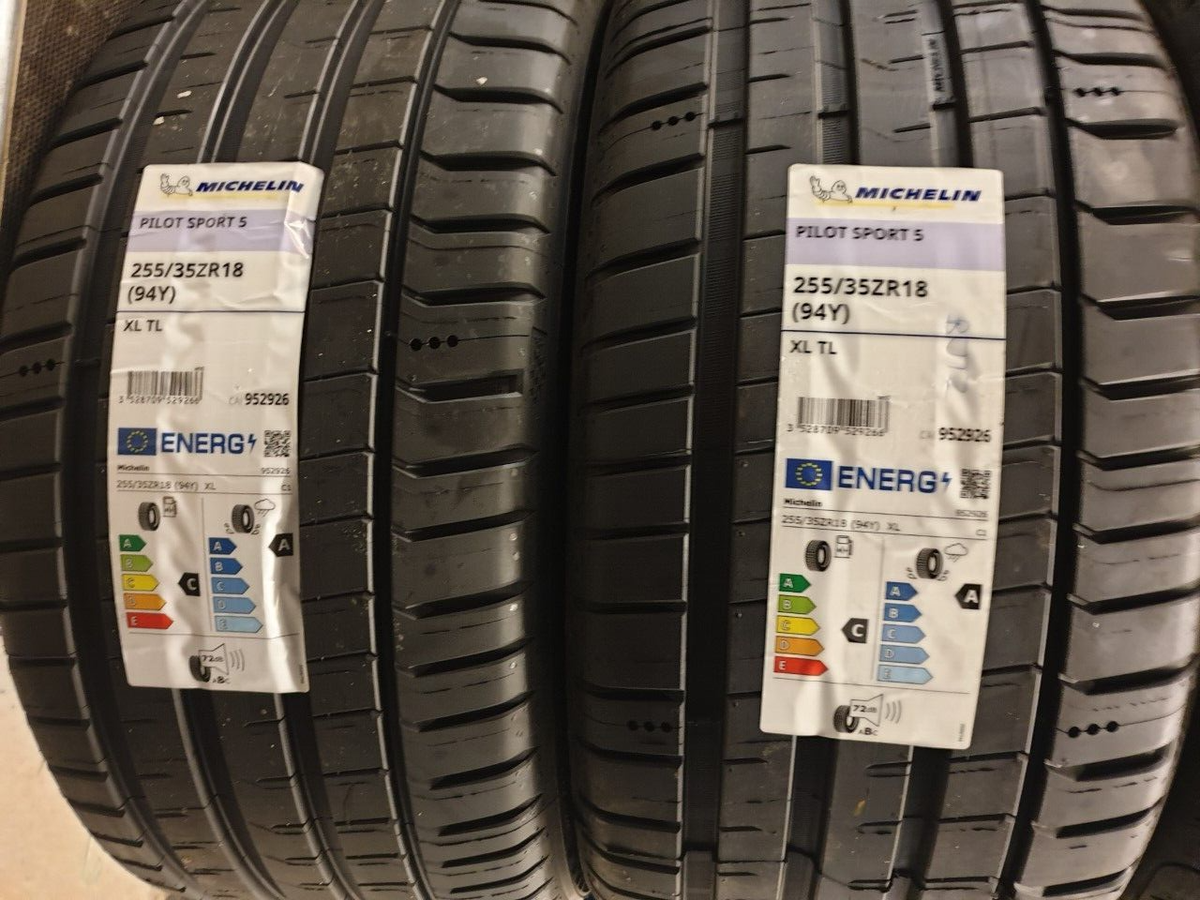 2X NEW MICHELIN PILOT SPORT 4 255/35 ZRFT18 XL 94Y RUNFLAT