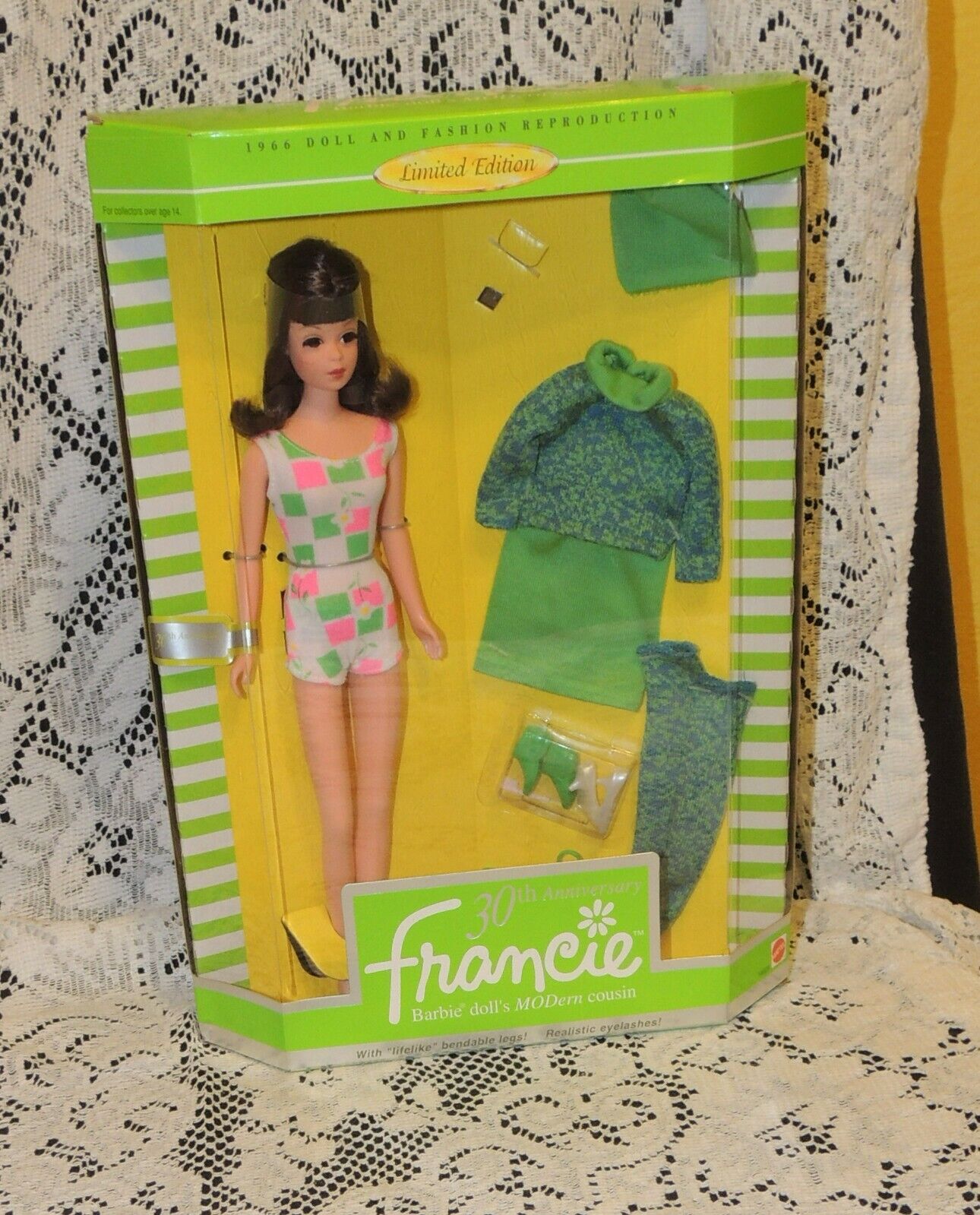 Francie Brunette Barbie Doll 30th Anniversary 1996 Vintage Mattel NIB Obfite, wysokiej jakości