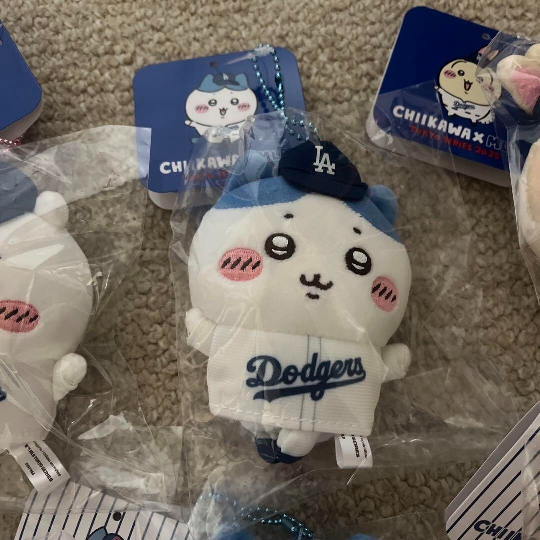 Chiikawa MLB TOKYO 2025 Dodgers Hachiware Usagi Plush Doll